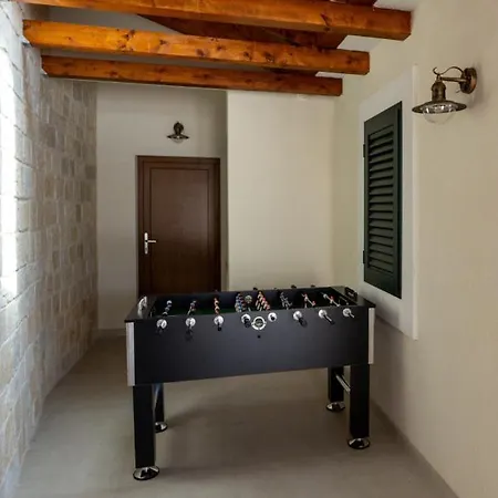 Mikic By Guide * Klek