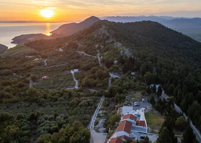 Villa Mikic By Guide *