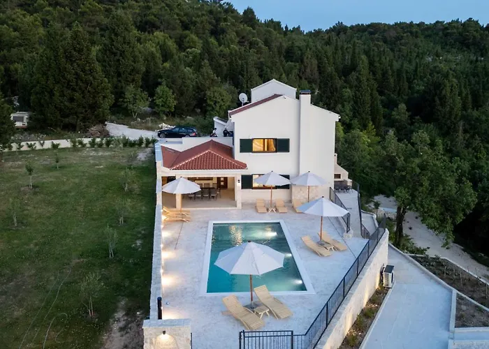 Mikic By Guide * Klek