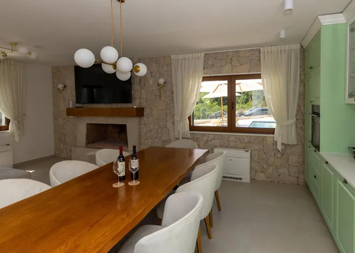 וילה Mikic By Guide