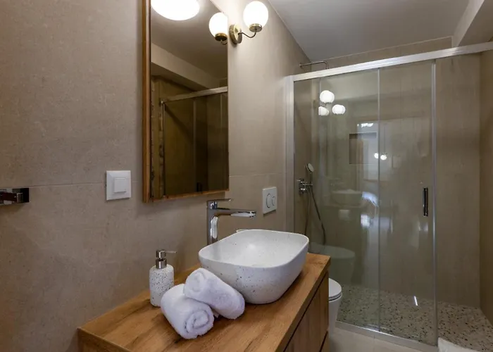 וילה Mikic By Guide קלק