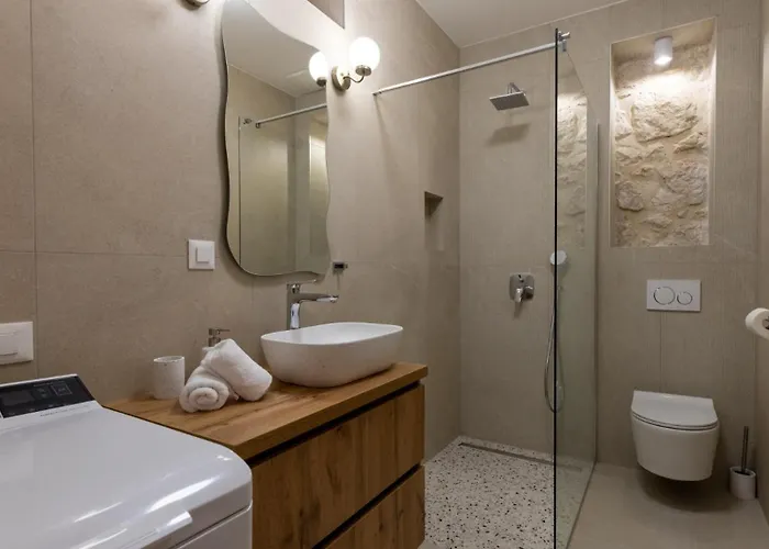 Mikic By Guide וילה