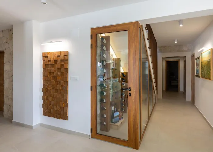 Mikic By Guide * Klek